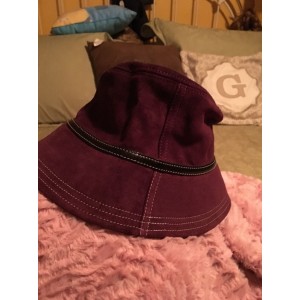 NWT $148 Coach Hamptons Leather Suede Purple Bucket Hat Size P/S  eb-28025431